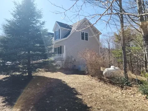 21 Sedlari Way Alton NH 03810