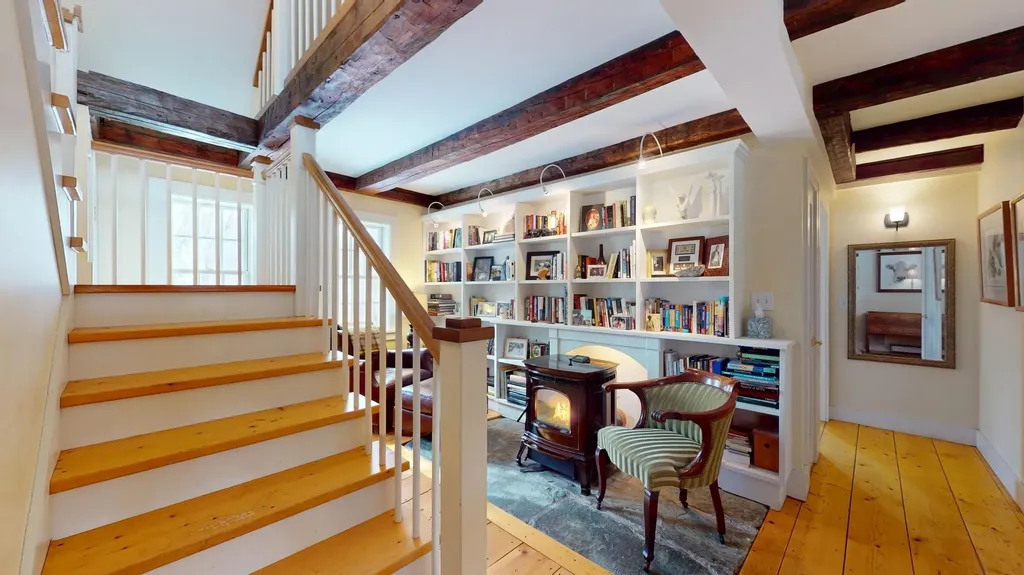 209 Saw Mill Hill Rochester VT 05767