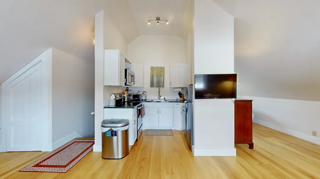 209 Saw Mill Hill Rochester VT 05767