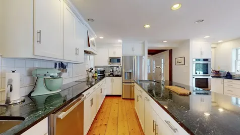 209 Saw Mill Hill Rochester VT 05767