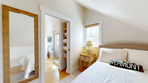 209 Saw Mill Hill Rochester VT 05767