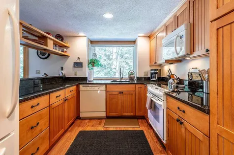 11 Pond View Road Winhall VT 05340