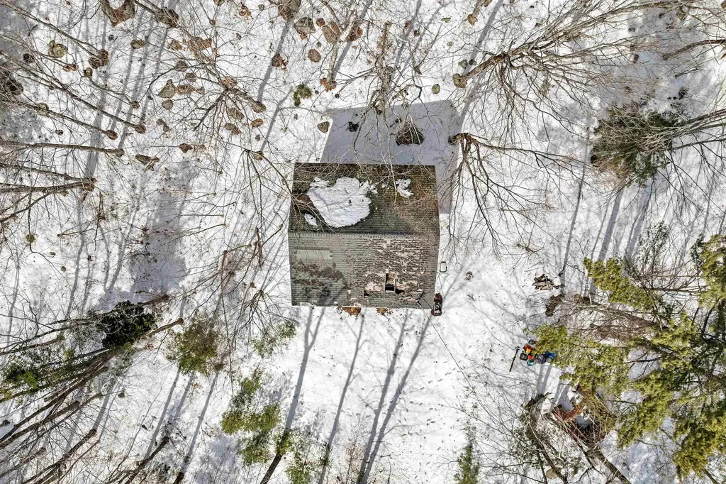 99 Brown Road Tuftonboro NH 03816