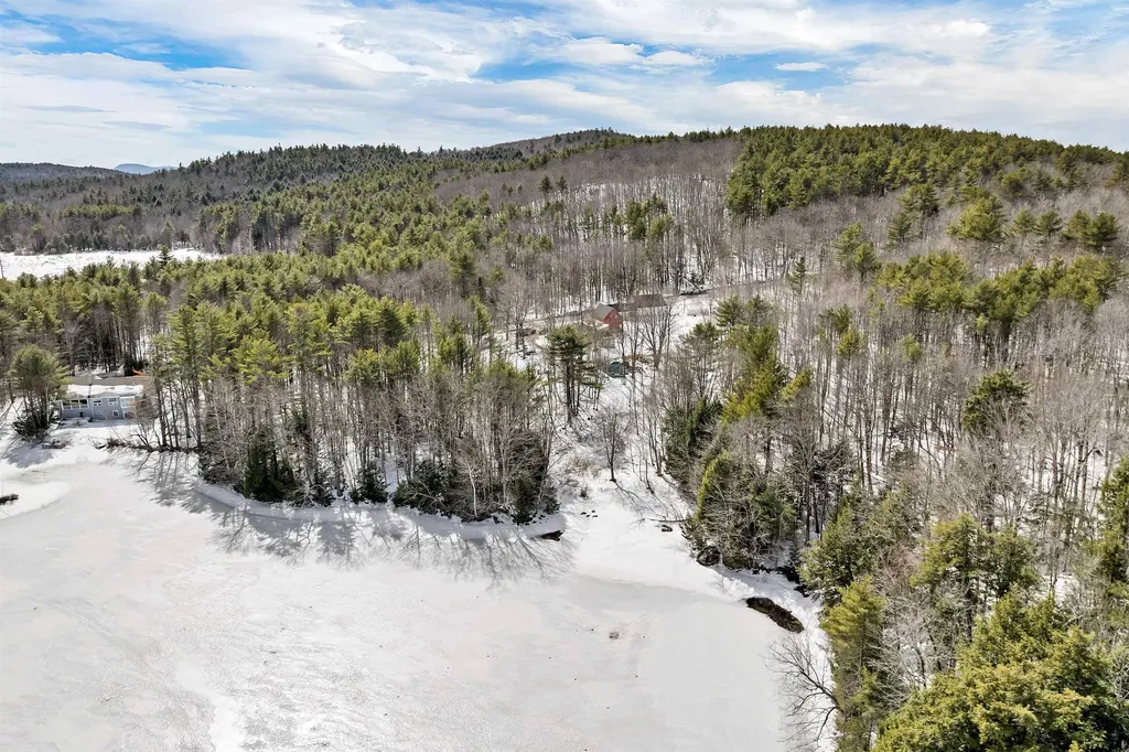 99 Brown Road Tuftonboro NH 03816