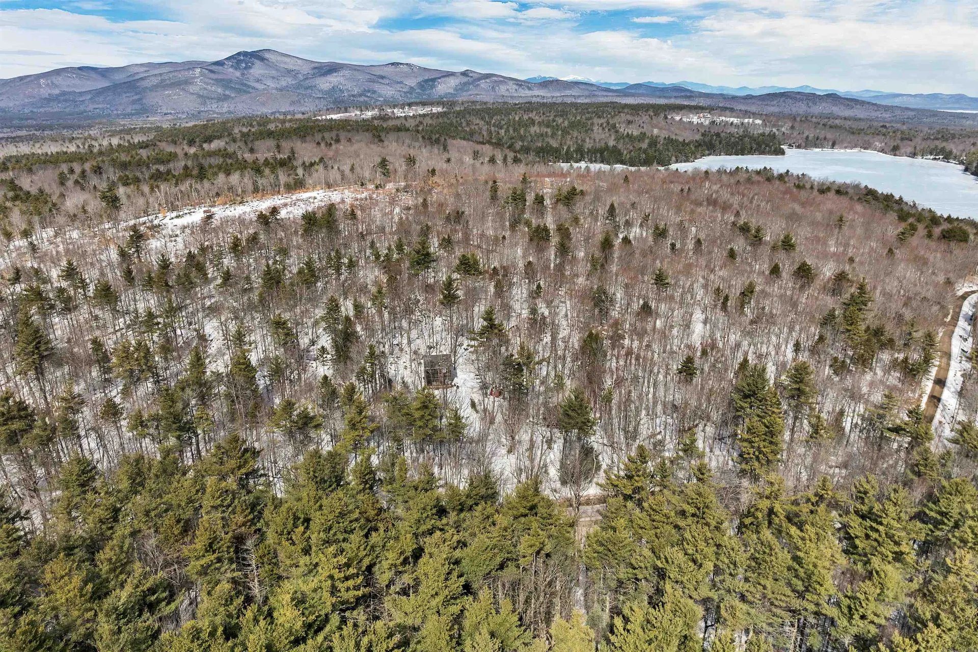 99 Brown Road Tuftonboro NH 03816