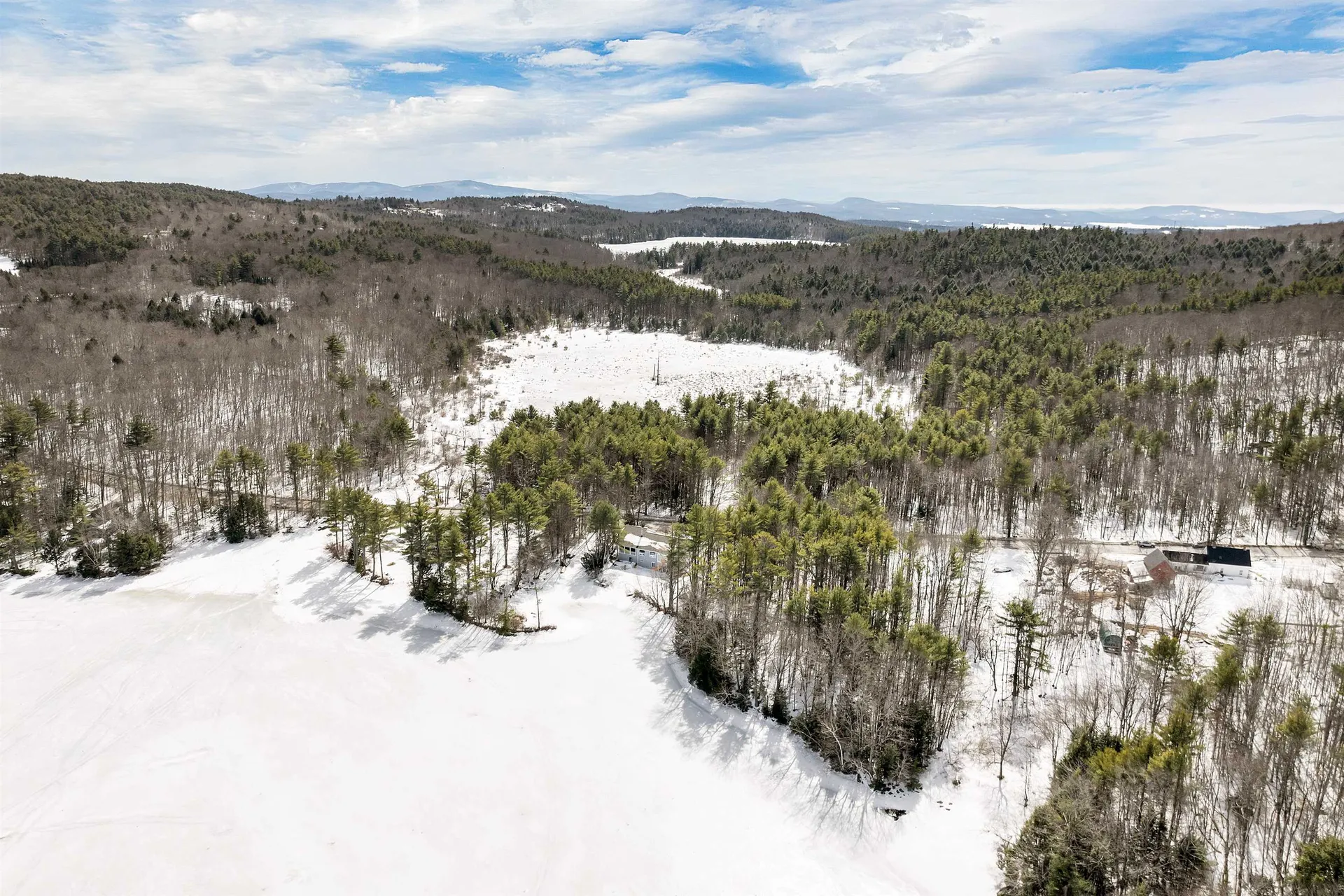 99 Brown Road Tuftonboro NH 03816