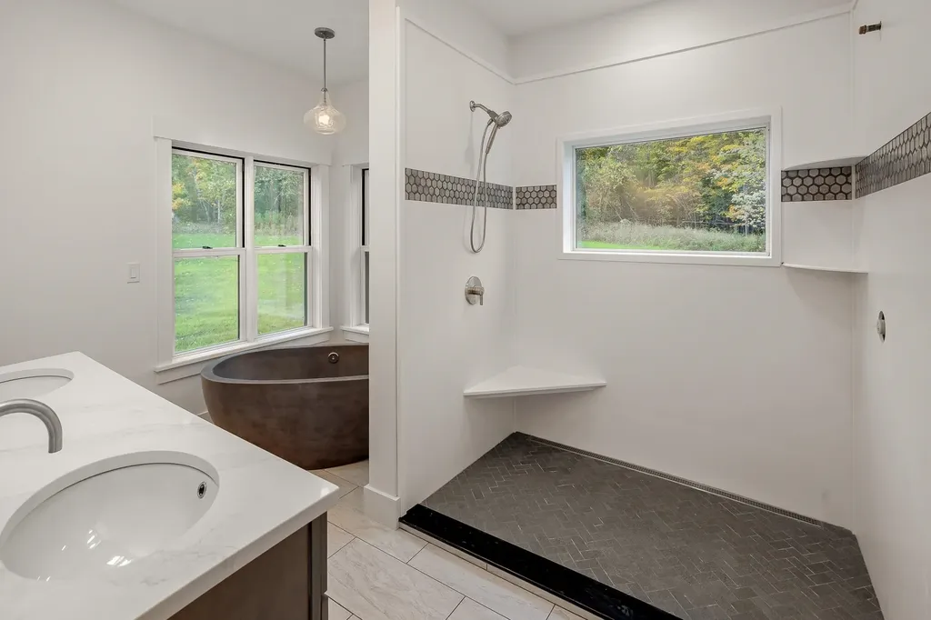 429 Mayville (previously 0 North Rd) Drive Milton VT 05468