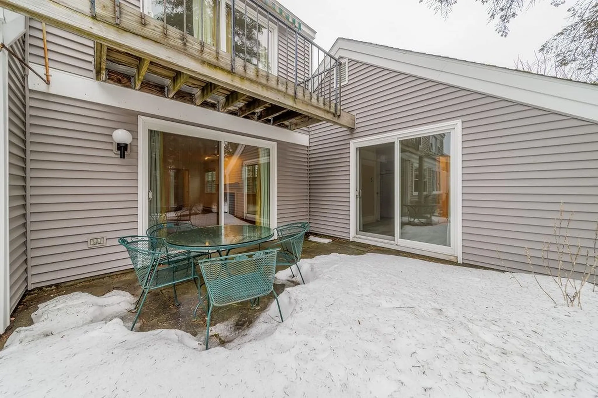 21 Hilltop Place New London NH 03257