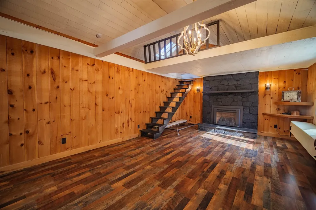 2469 Auger Hole Road Marlboro VT 05351-9739