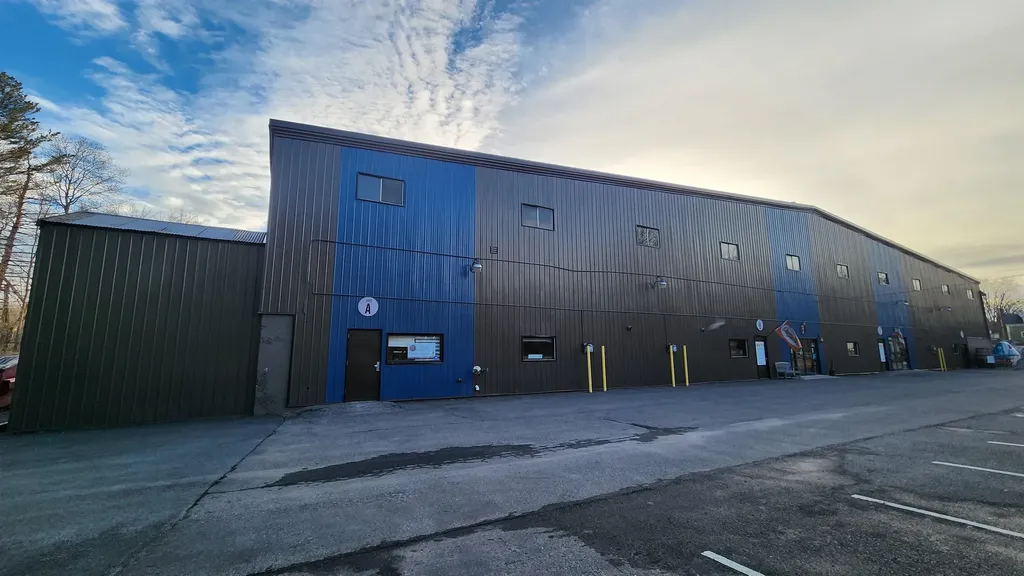 109-113 Hillside Avenue Londonderry NH 03053