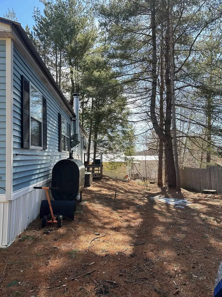 6 Thistle Hill Brattleboro VT 05301