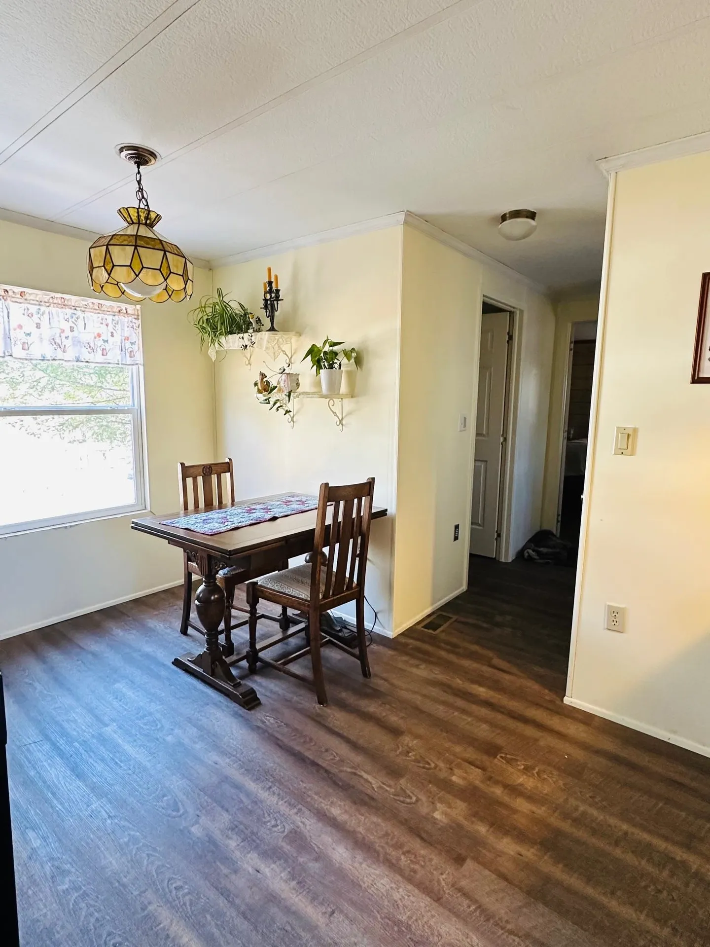 6 Thistle Hill Brattleboro VT 05301