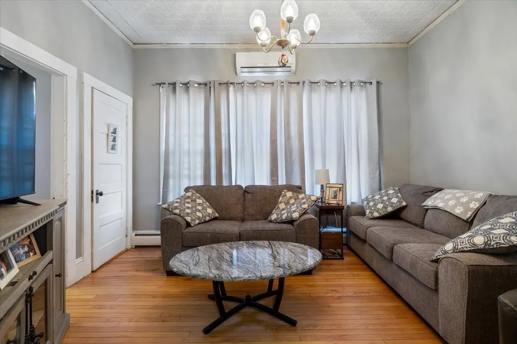 6 Dawson Street Milton NH 03851