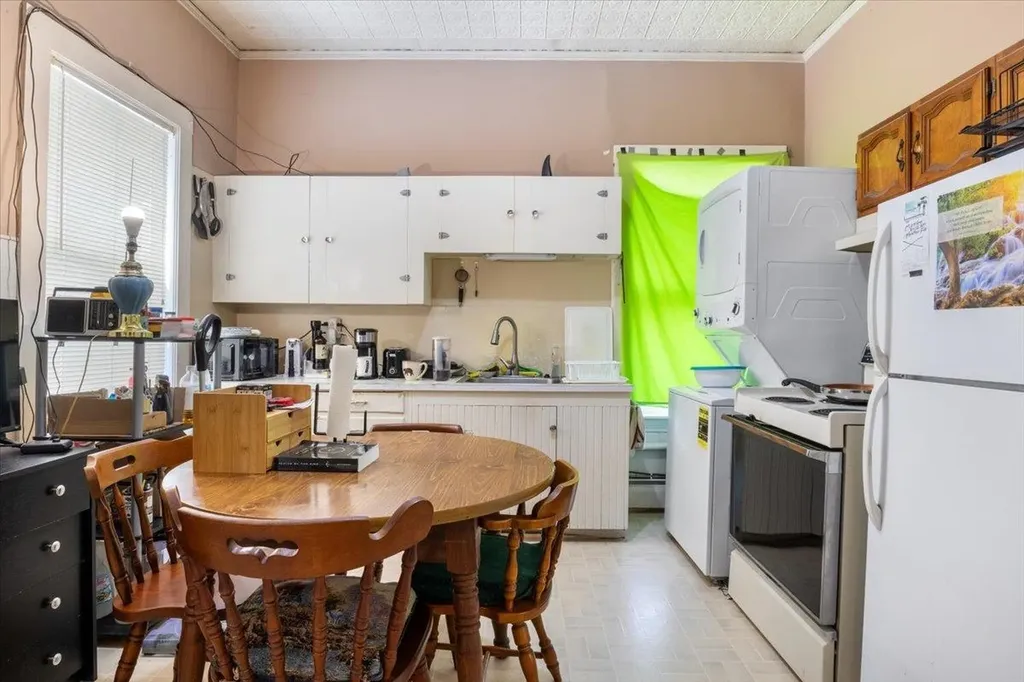 6 Dawson Street Milton NH 03851