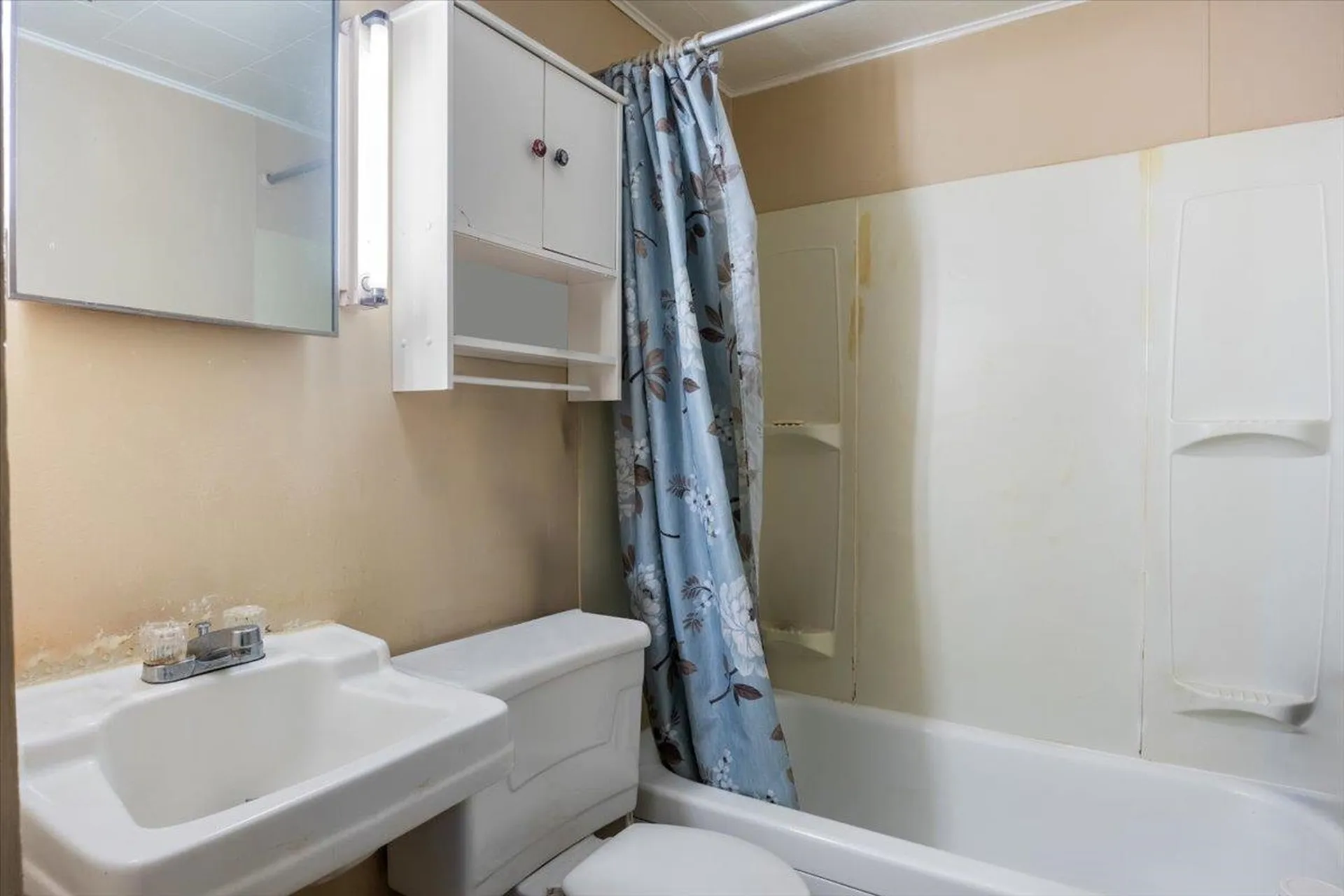 6 Dawson Street Milton NH 03851