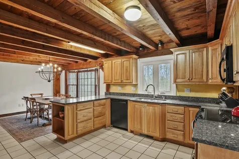 130 Castle Hill Road Windham NH 03087