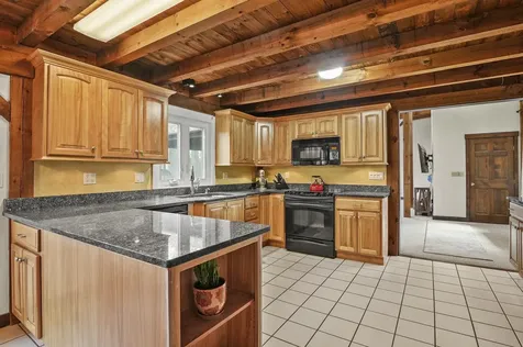 130 Castle Hill Road Windham NH 03087