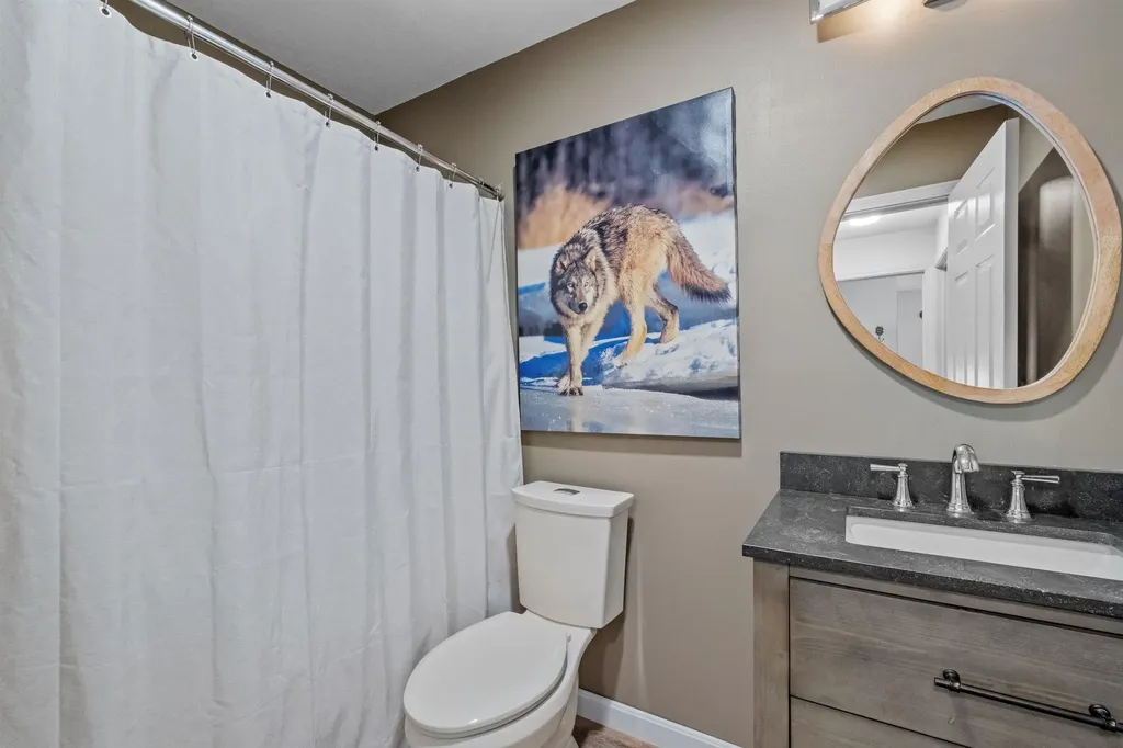 26 Woodsview Lane Lincoln NH 03251