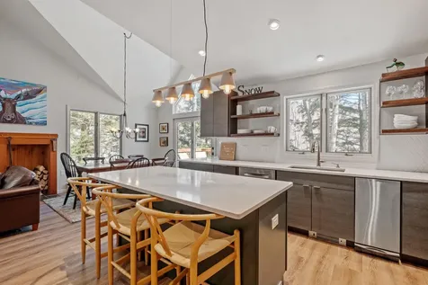 26 Woodsview Lane Lincoln NH 03251