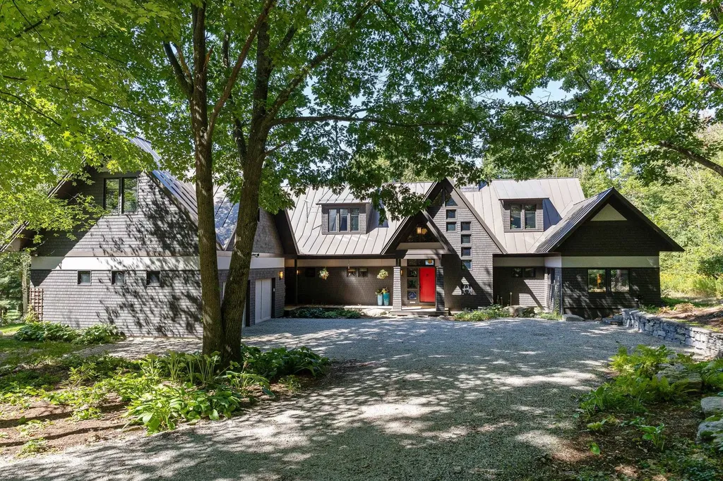 229 High Rock Road Hinesburg VT 05461