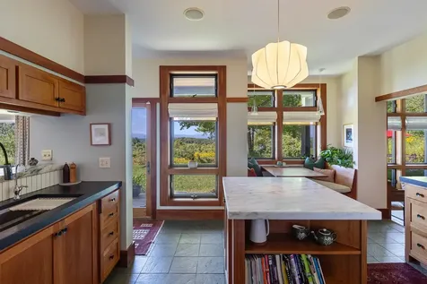 229 High Rock Road Hinesburg VT 05461