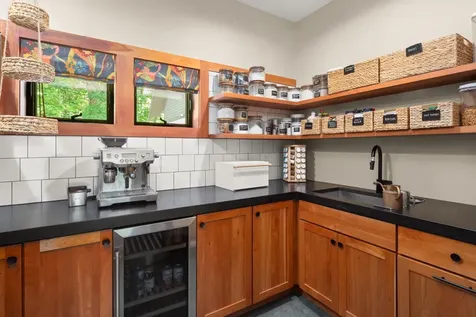 229 High Rock Road Hinesburg VT 05461