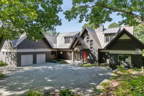 229 High Rock Road Hinesburg VT 05461