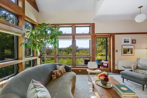 229 High Rock Road Hinesburg VT 05461