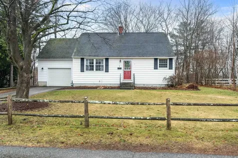 8 Nahma Avenue Essex Junction VT 05452