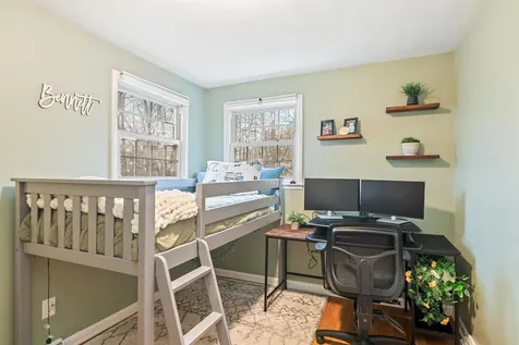 8 Nahma Avenue Essex Junction VT 05452
