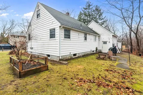 8 Nahma Avenue Essex Junction VT 05452