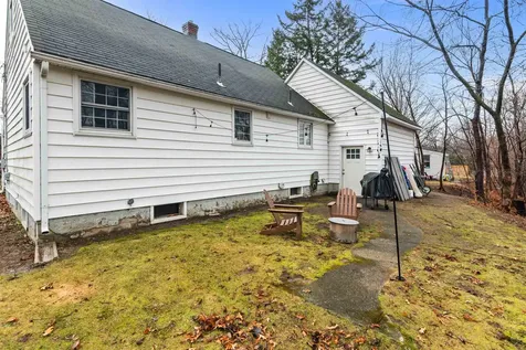 8 Nahma Avenue Essex Junction VT 05452