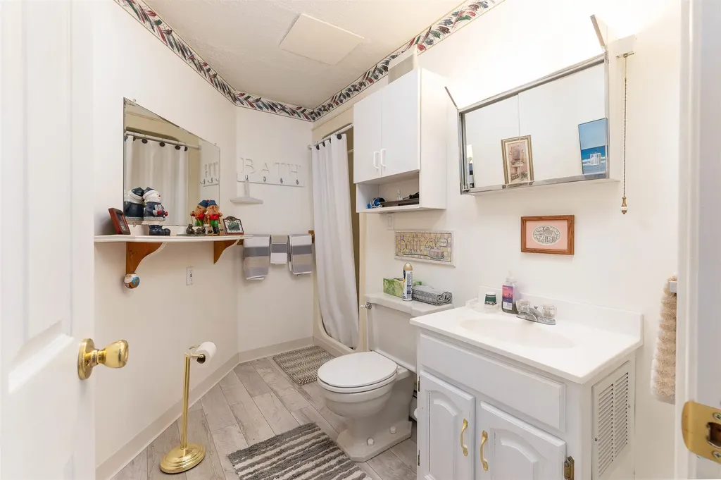 26 Sartwell Lane Bartlett NH 03812