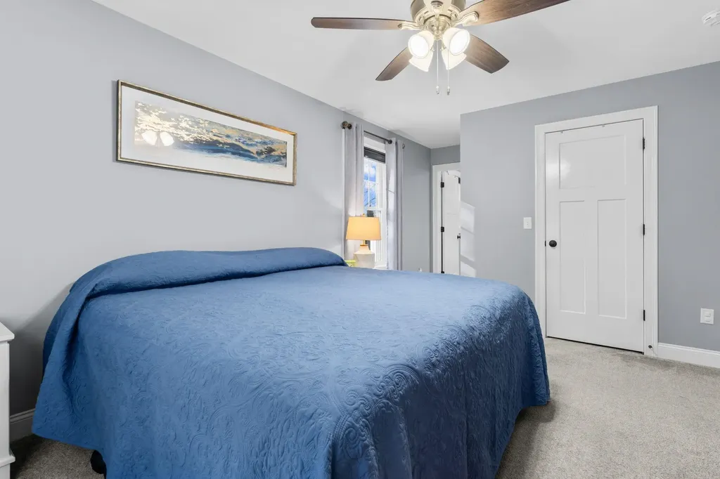 4 Theresa Avenue Salem NH 03079-3961