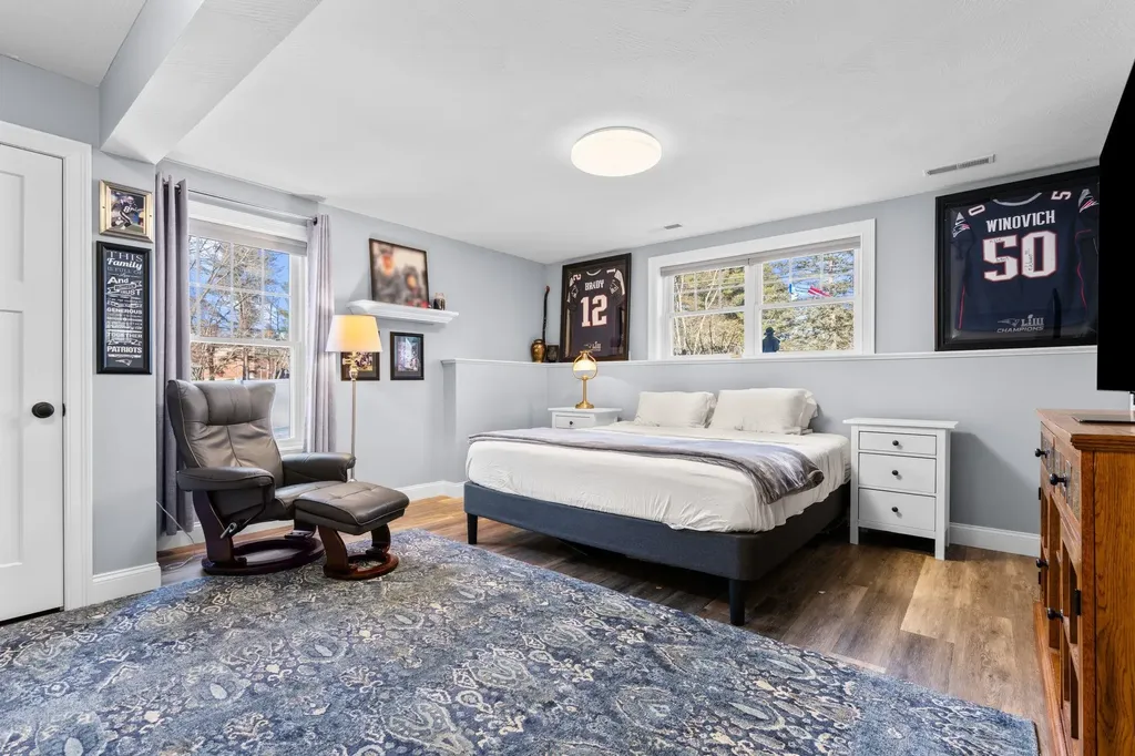 4 Theresa Avenue Salem NH 03079-3961