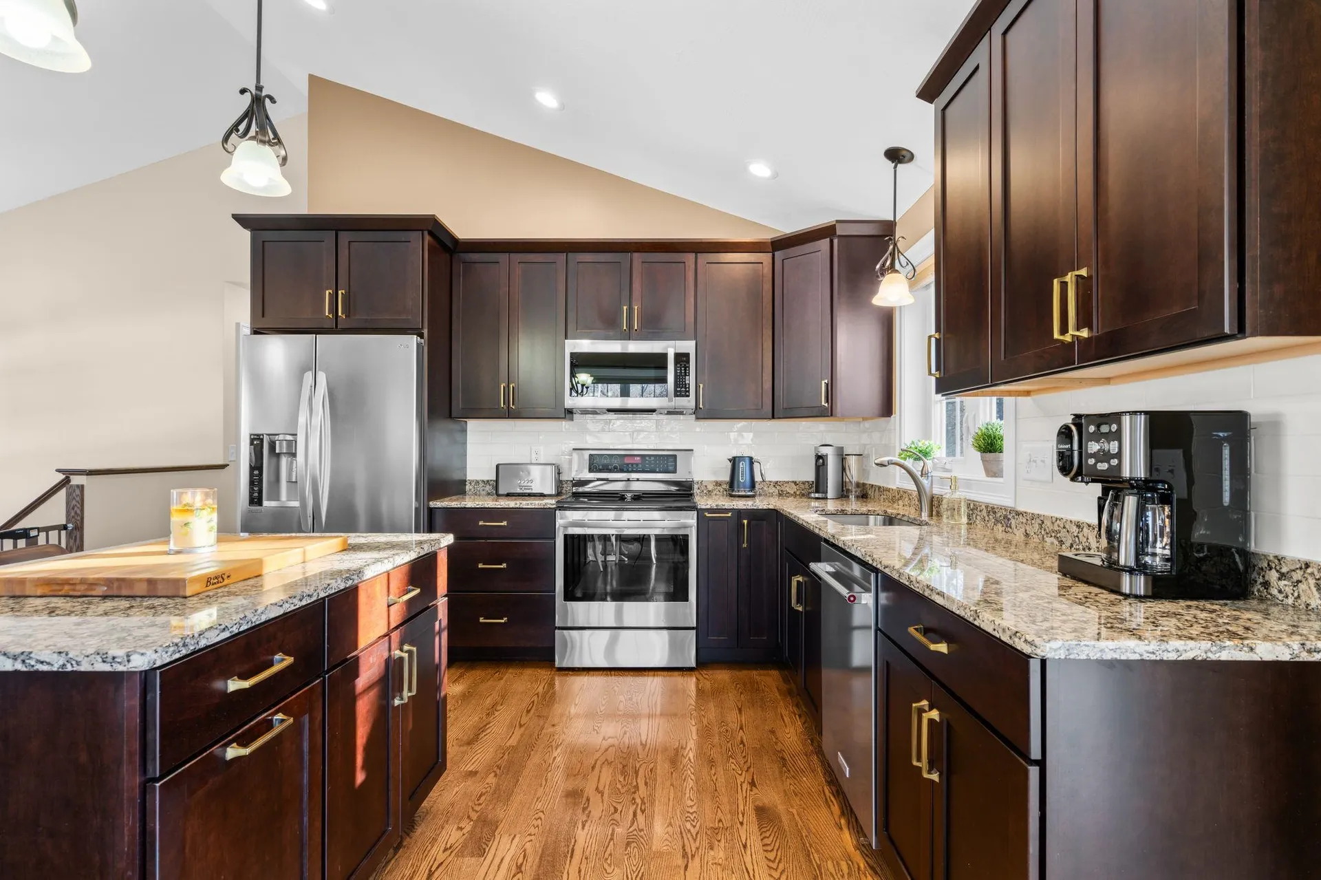 4 Theresa Avenue Salem NH 03079-3961