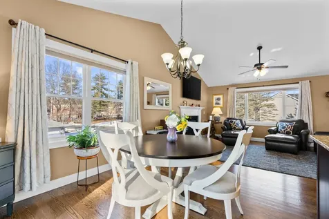 4 Theresa Avenue Salem NH 03079-3961