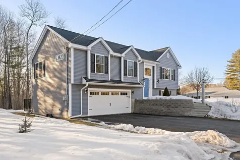 4 Theresa Avenue Salem NH 03079-3961