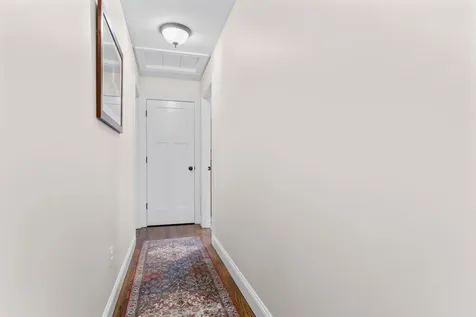 4 Theresa Avenue Salem NH 03079-3961