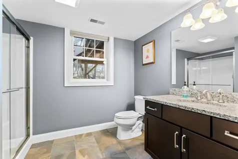 4 Theresa Avenue Salem NH 03079-3961