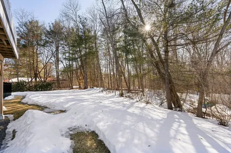 4 Theresa Avenue Salem NH 03079-3961