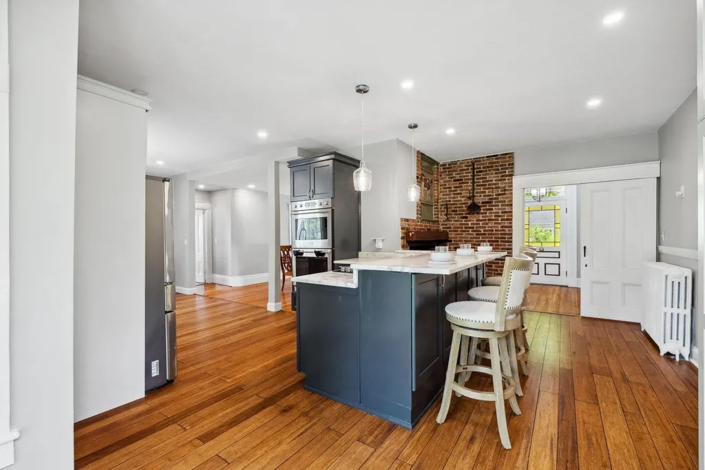 51 E Derry Road Derry NH 03038