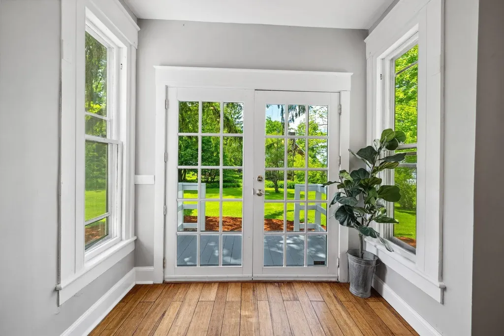 51 E Derry Road Derry NH 03038