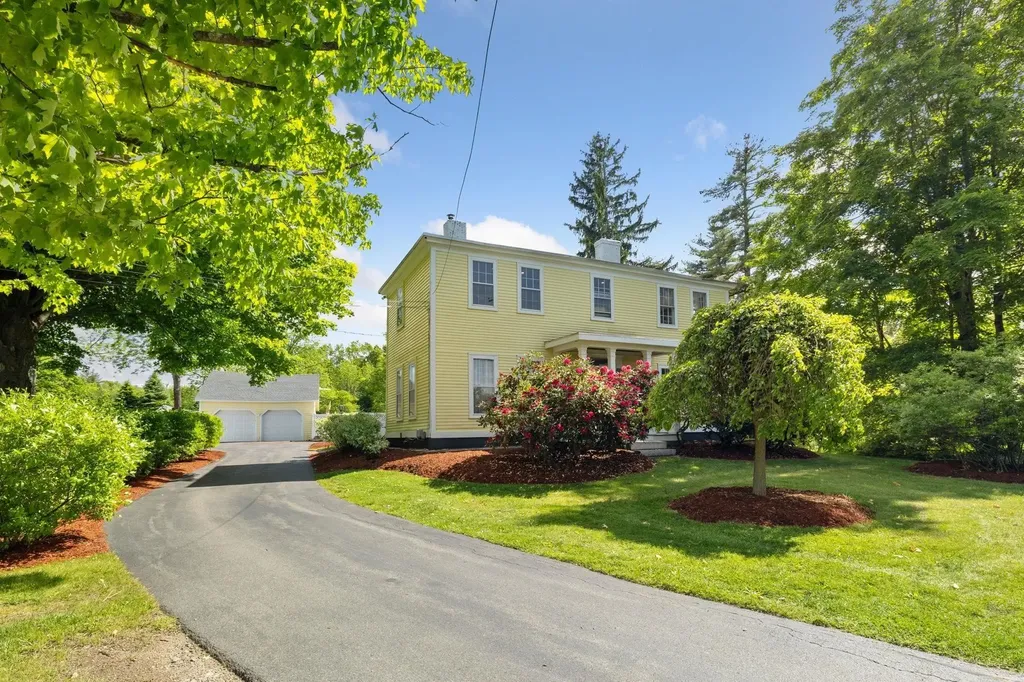 51 E Derry Road Derry NH 03038