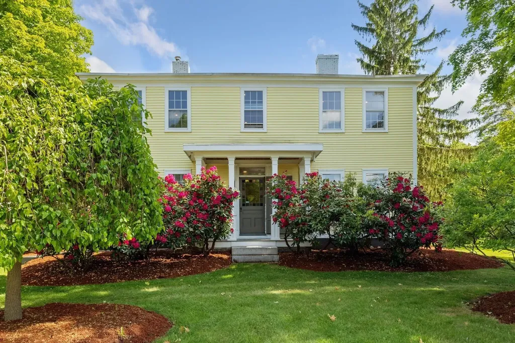 51 E Derry Road Derry NH 03038