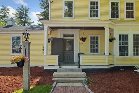 51 E Derry Road Derry NH 03038