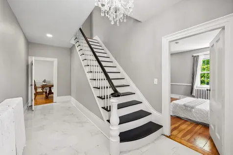 51 E Derry Road Derry NH 03038