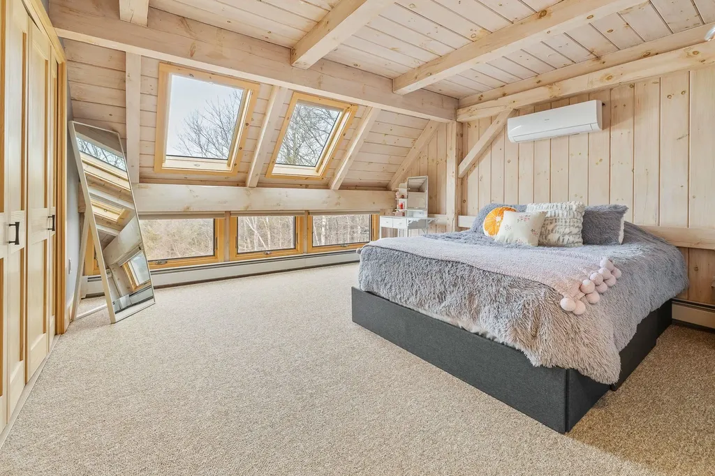 130 Clarina Nichols Lane Hartford VT 05059