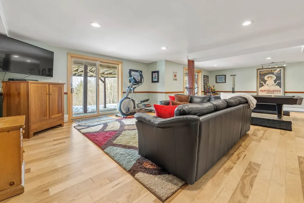 130 Clarina Nichols Lane Hartford VT 05059