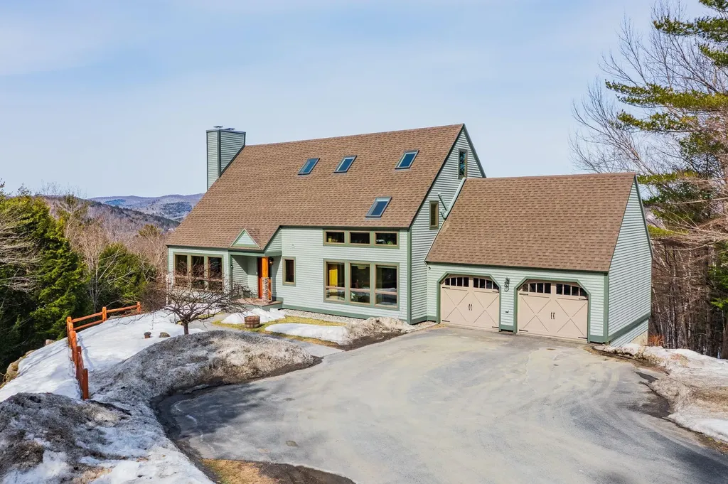 130 Clarina Nichols Lane Hartford VT 05059